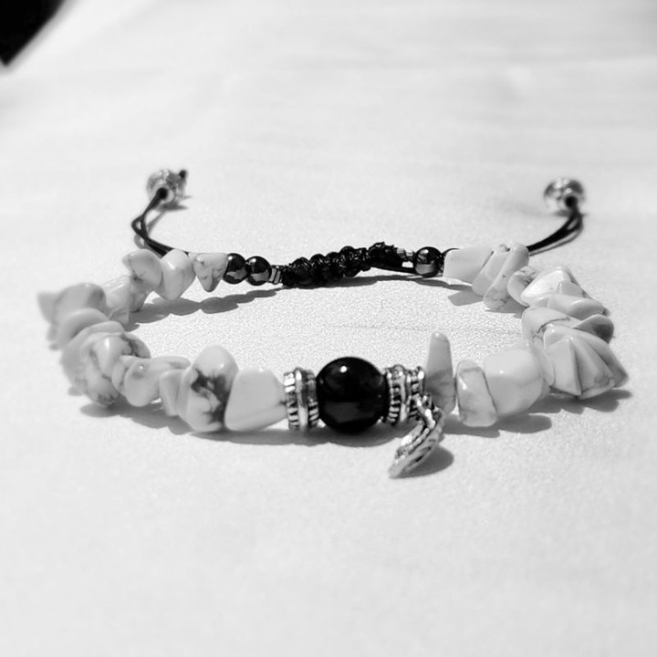 Howlith-Armband: Für innere Ruhe und emotionale Ausgeglichenheit