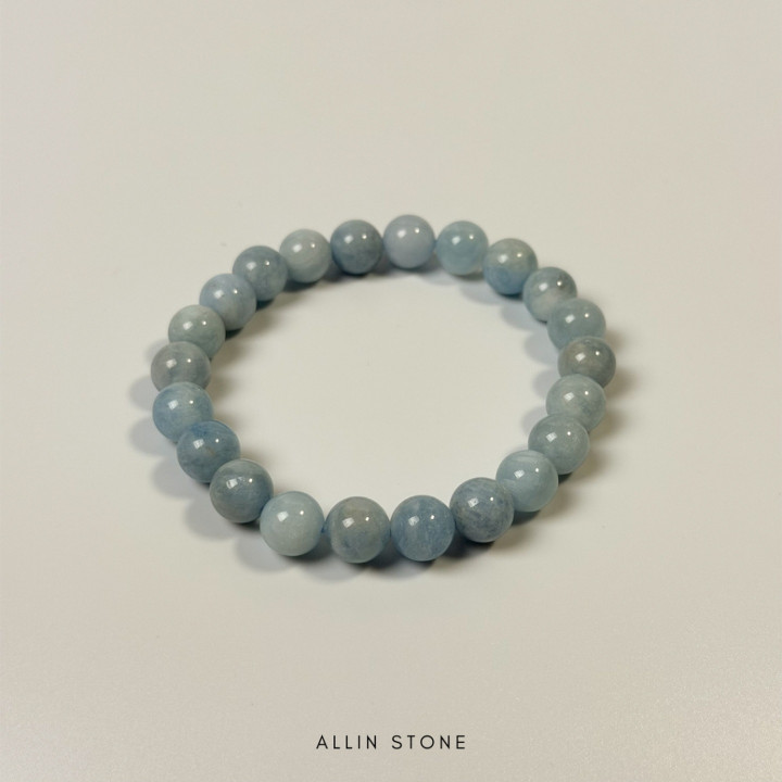 Aquamarine Bracelet for Success in Business Negotiations