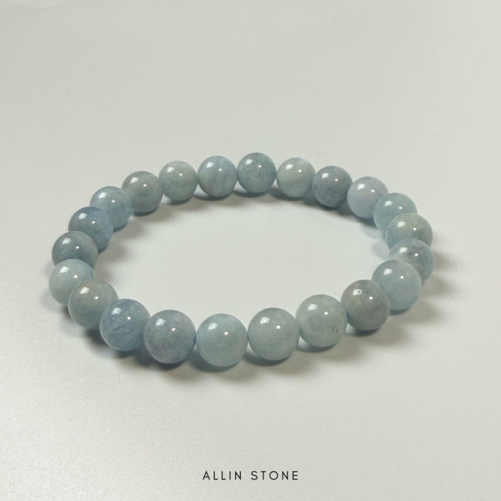 Aquamarine Bracelet for Success in Business Negotiations