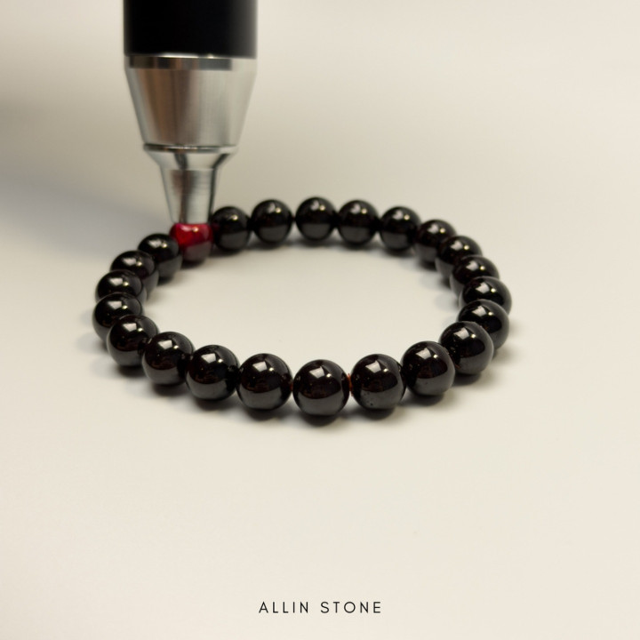 Translucent Garnet Bracelet: Enhance Charm and Love