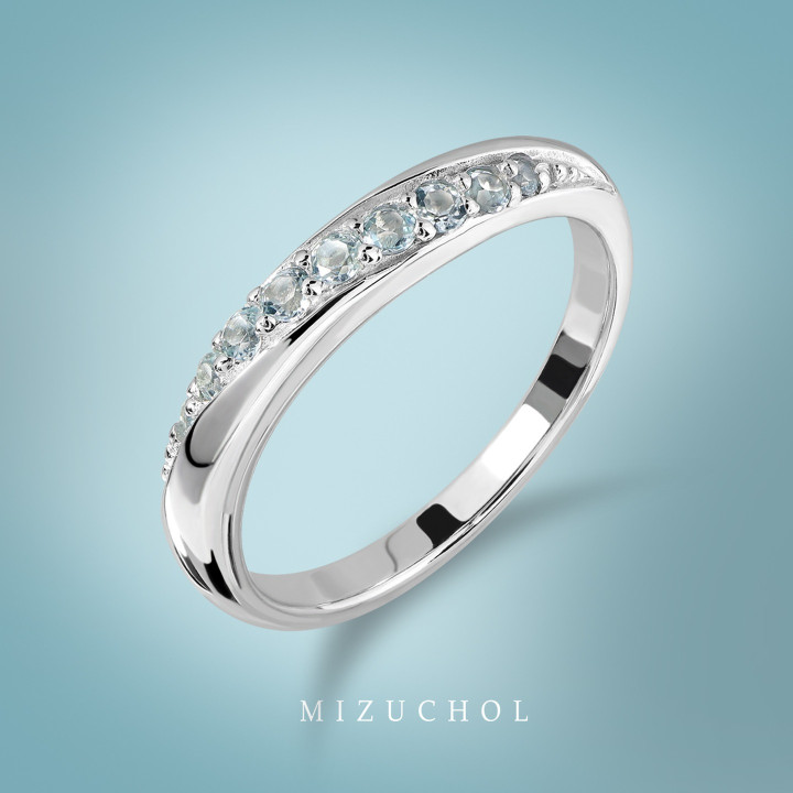 Ring mit himmelblauem Topas und Ozeanglänzen – Weißgoldplattiertes Silber