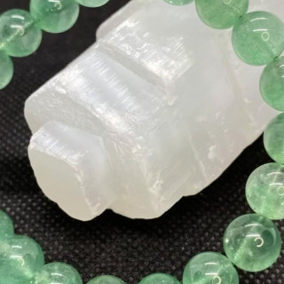 Green Strawberry Quartz Bracelet - Energy and Harmony