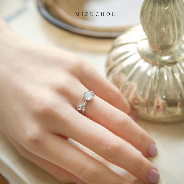 Bague en pierre de lune Darling - Bague qui renforce l'amour