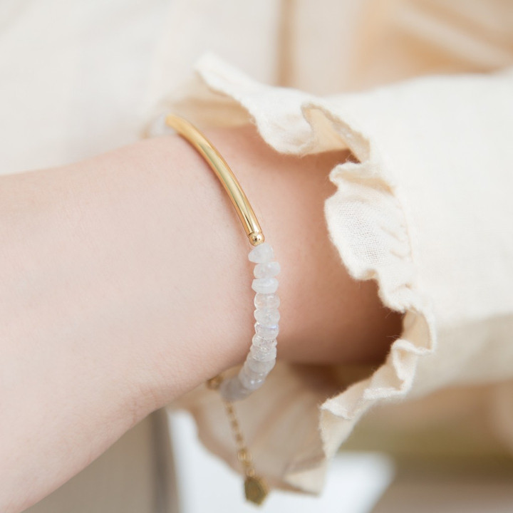 White Moonstone Bracelet - Elegant Love Gemstone