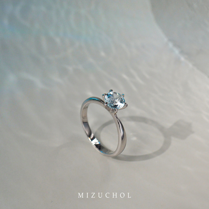 Anillo de aguamarina chapado en oro blanco y plata de ley