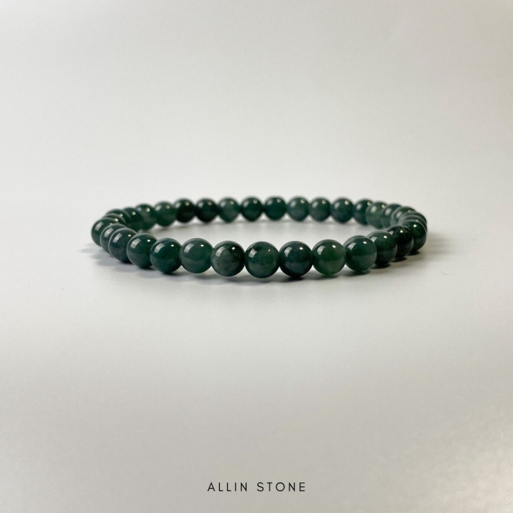 Guatemalan Jadeite Bracelet: Luck, Wealth and Health