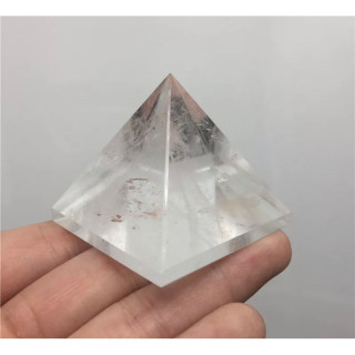 Clear Quartz Pyramid: Healing Energy and Meditation
