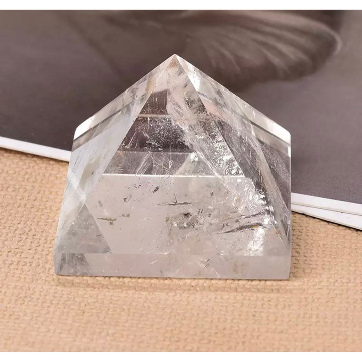 Clear Quartz Pyramid: Healing Energy and Meditation