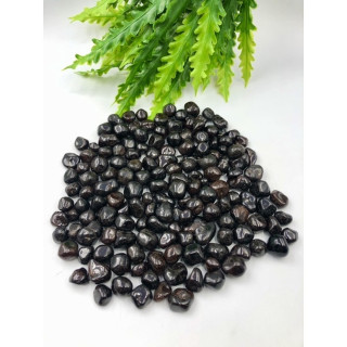 Natural Garnet Tumbled Stone: Powerful Healing and Chakra Balance