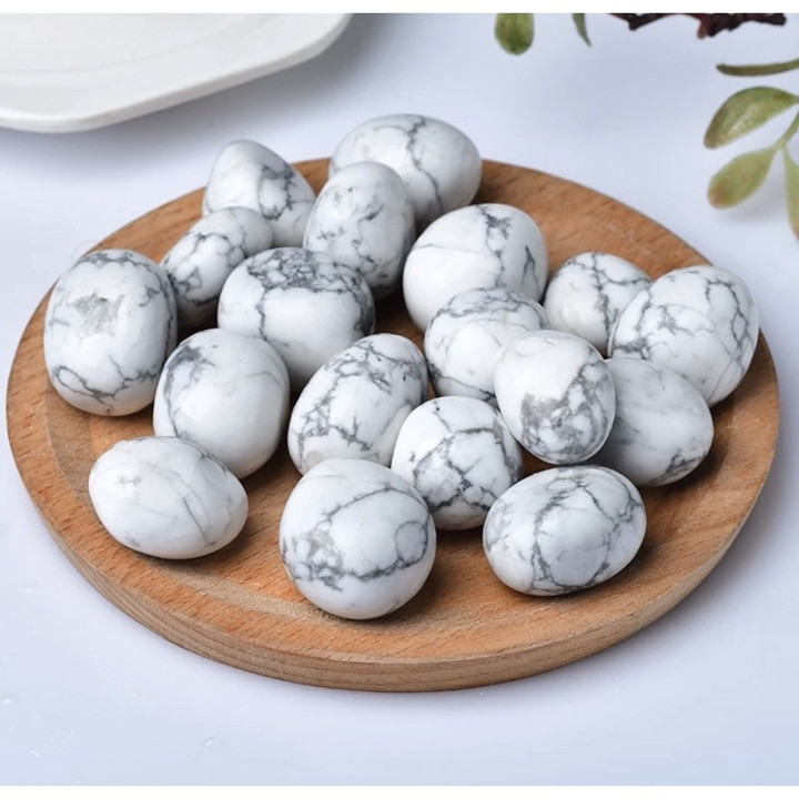 Howlite Tumbling Stone for Healing and Meditation