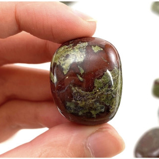 Dragon Blood Tumble Stone: Creativity, Love and Abundance