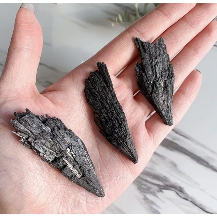 Black Kyanite Raw Stone - Genuine and High Quality for Healing