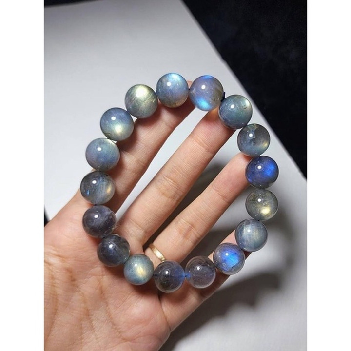 Labradorite Stone Bracelet | Natural and Radiant Energy