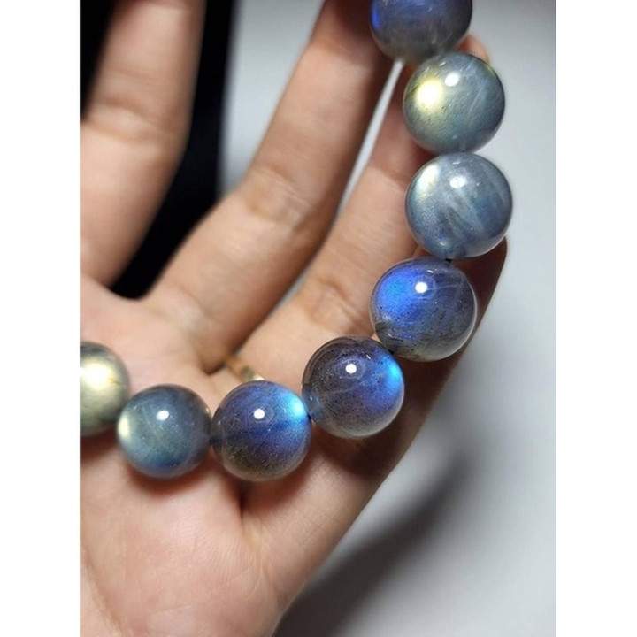 Labradorite Stone Bracelet | Natural and Radiant Energy