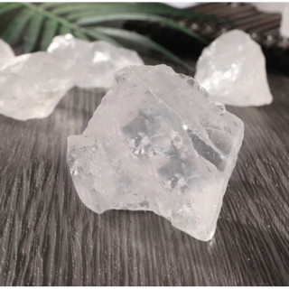 Clear Quartz Crystal - Raw Stone for Healing and Chakra Balancing
