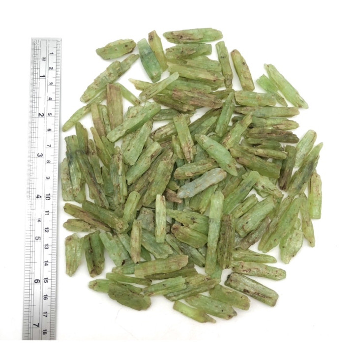 High-Grade Green Kyanite: Natural Reiki Crystal for Healing