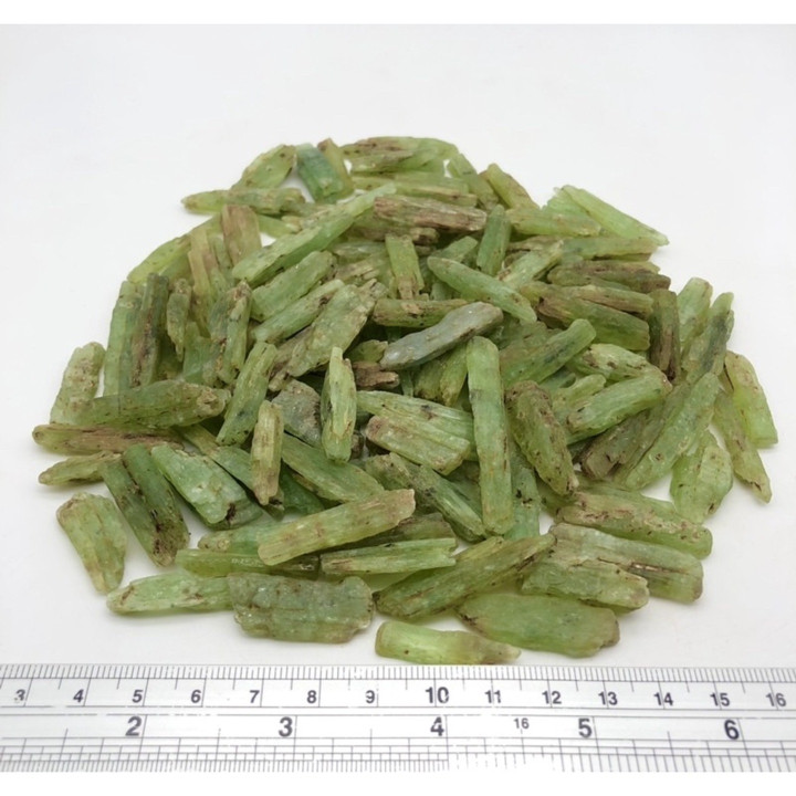 High-Grade Green Kyanite: Natural Reiki Crystal for Healing