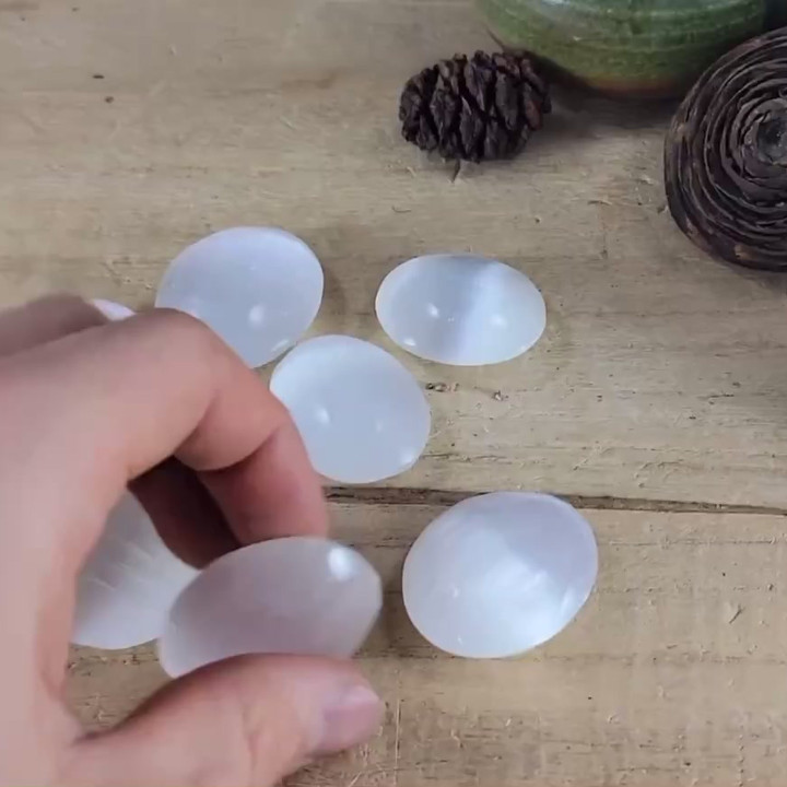 Selenite Palm Stone: Natural Healing and Chakra Balancing