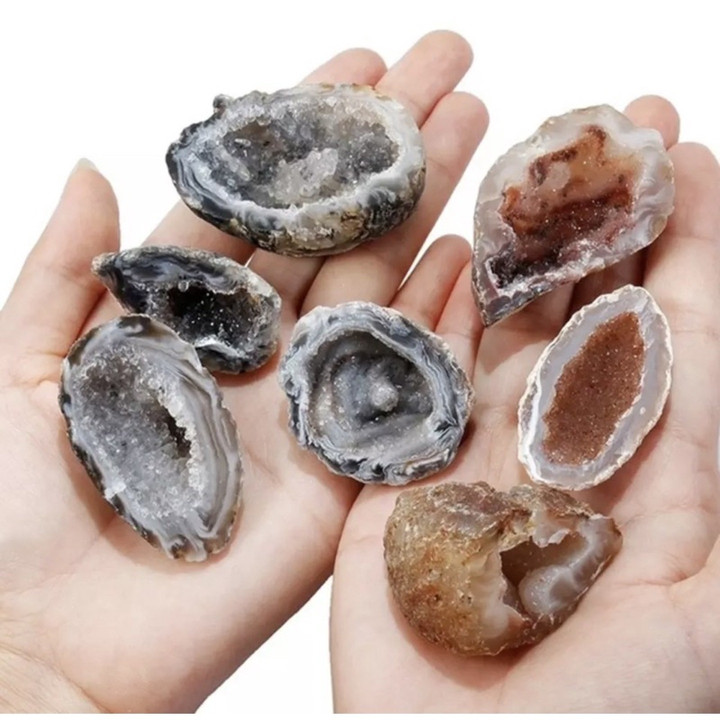Handmade Druzy Agate Pendant | Healing Crystals and Jewelry