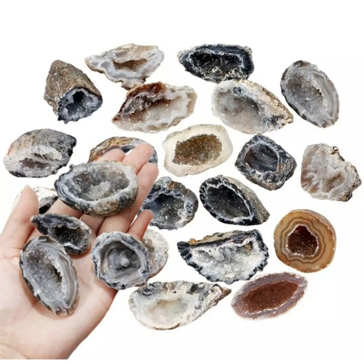 Handmade Druzy Agate Pendant | Healing Crystals and Jewelry