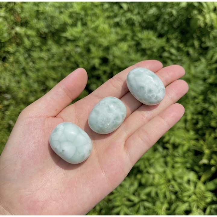 Blue Aragonite Tumble Stone: Activate Intuition and Chakra Healing