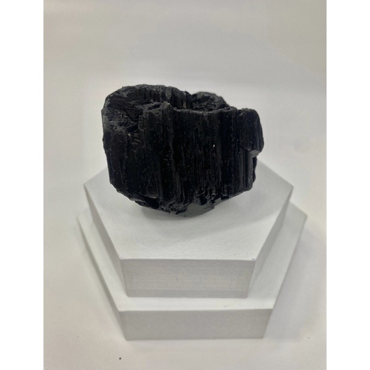 Black Tourmaline: Reduce Pain and Improve Circulation Naturally