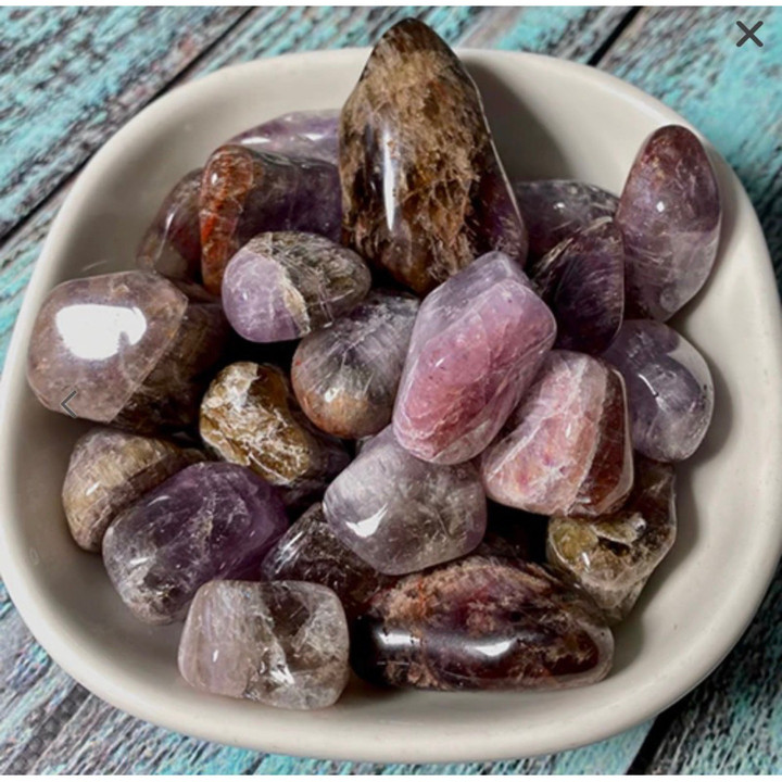 Red Auralite-23 Crystal: Powerful Healing and Chakra Balancing