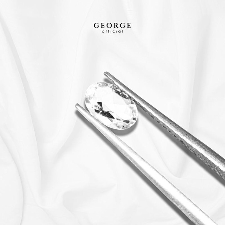 Echter weißer Topas im Ovalschliff – George Jewelry