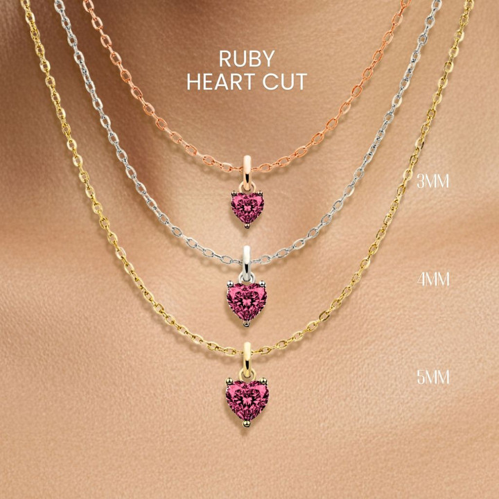 Collier élégant en forme de cœur rubis et argent sterling