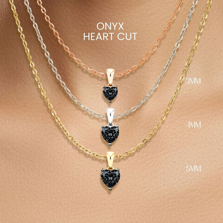 Collar con colgante de corazón de ónix negro | Plata de ley, chapado en oro por GEORGE Jewelry