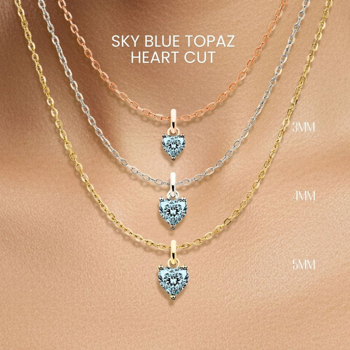 Collar con colgante de corazón de topacio azul cielo | Plata de ley y chapado en oro