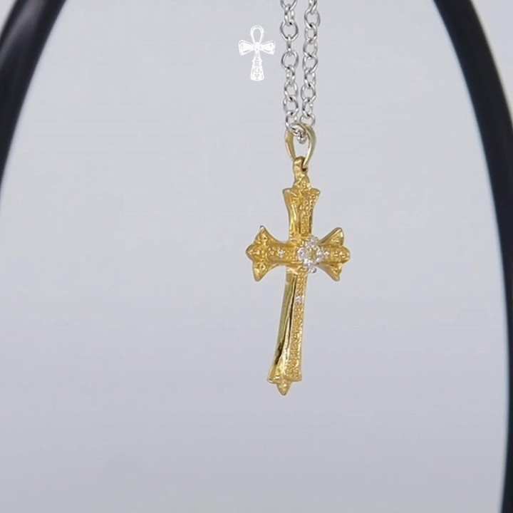Pendentif croix en argent sterling avec zircon cubique étincelant - Troy and Co