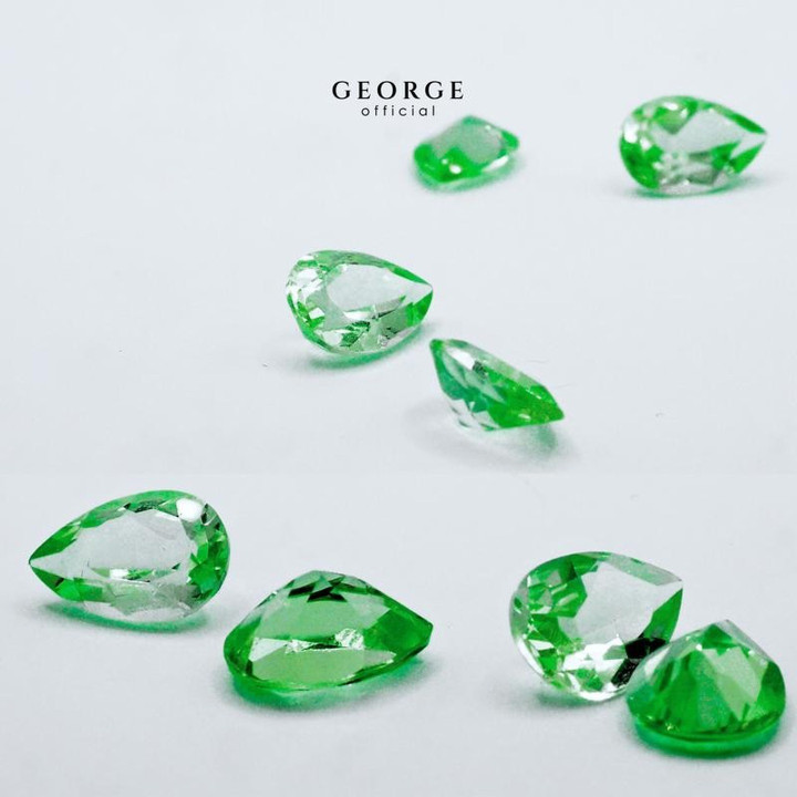 Véritables pierres précieuses en diopside vert chromé, taille poire - GGGCP
