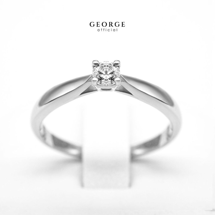 Elegant Solitaire Diamond Ring | Sterling Silver and CZ