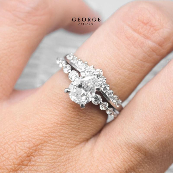 Anillos con piedras de nacimiento | Diseños de apilamiento de piedras preciosas de GEORGE