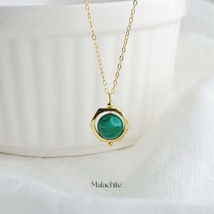 Collier porte-bonheur en argent sterling avec pendentif minimaliste