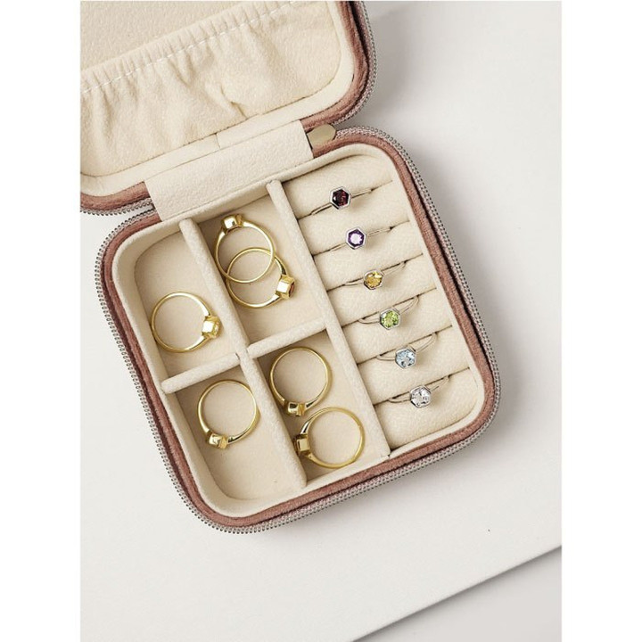 Anillos de plata de ley con piedras preciosas: Suerte y energía positiva